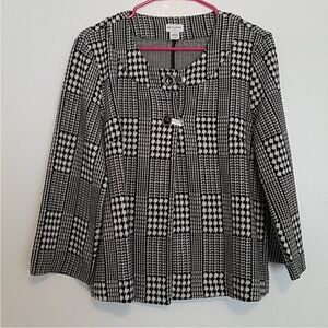 Jaclyn Smith Black and White Houndstooth Button-Front Blouse